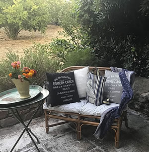 Mon Paradis Main Guesthouse