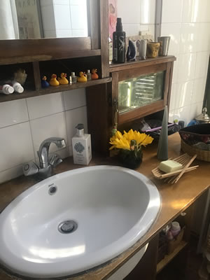 Mon Paradis Main Guesthouse